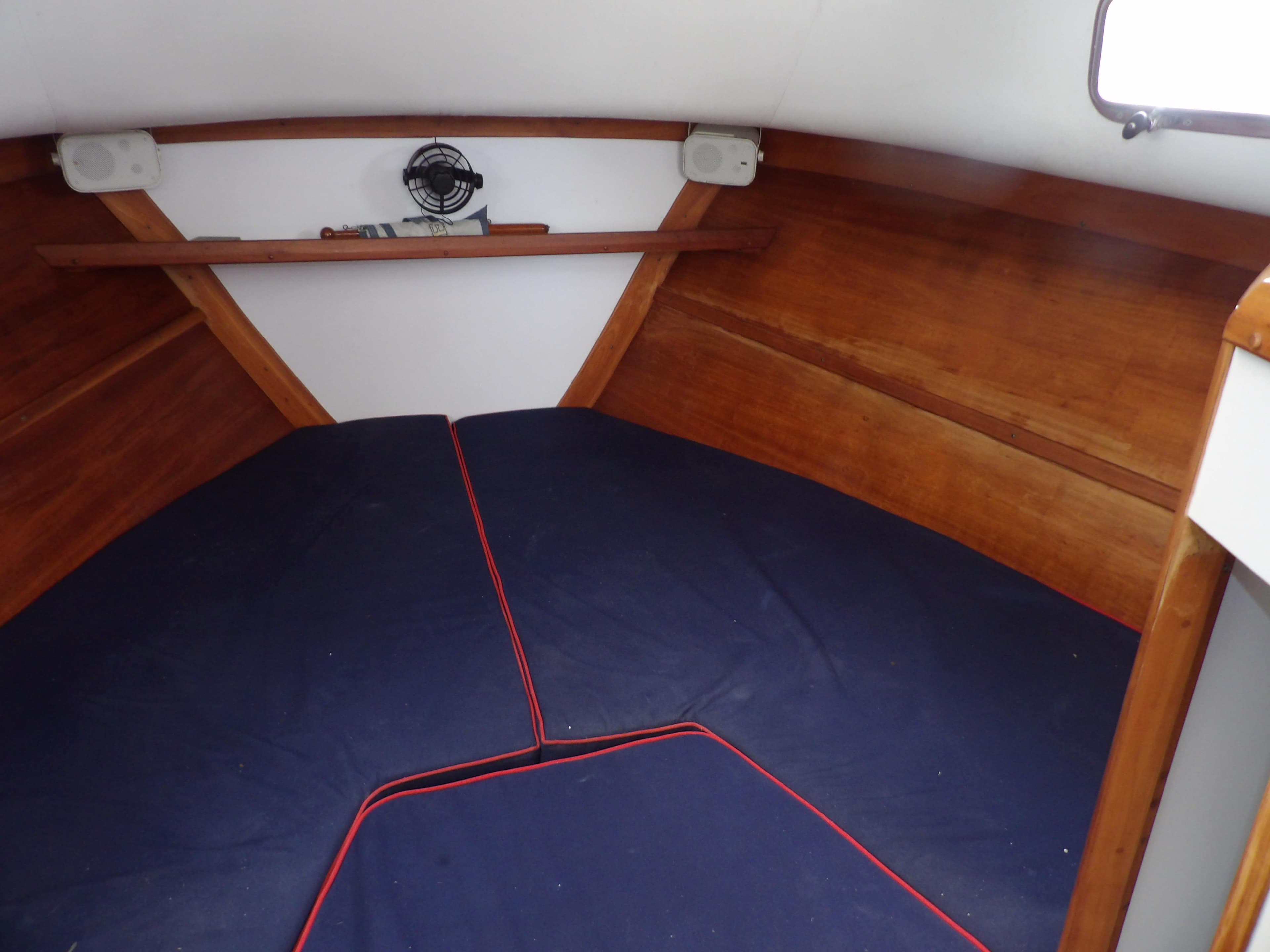 2002 Legacy Yachts 28 Express