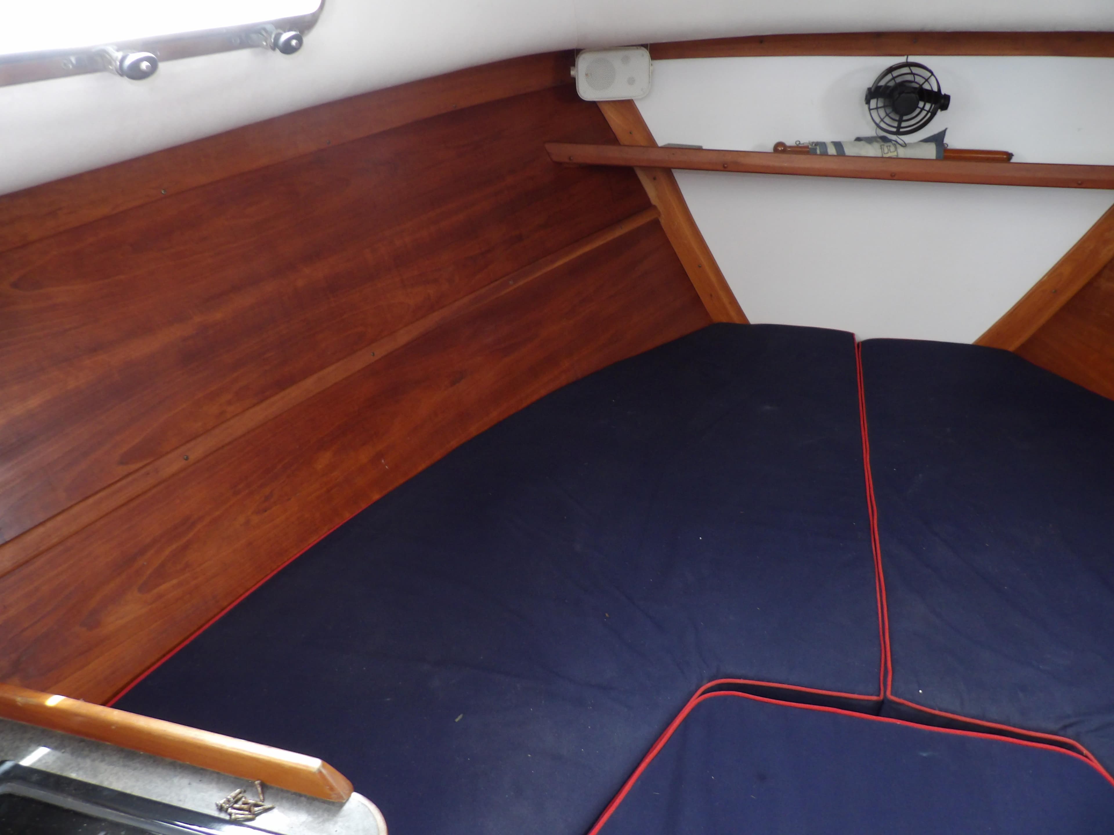 2002 Legacy Yachts 28 Express