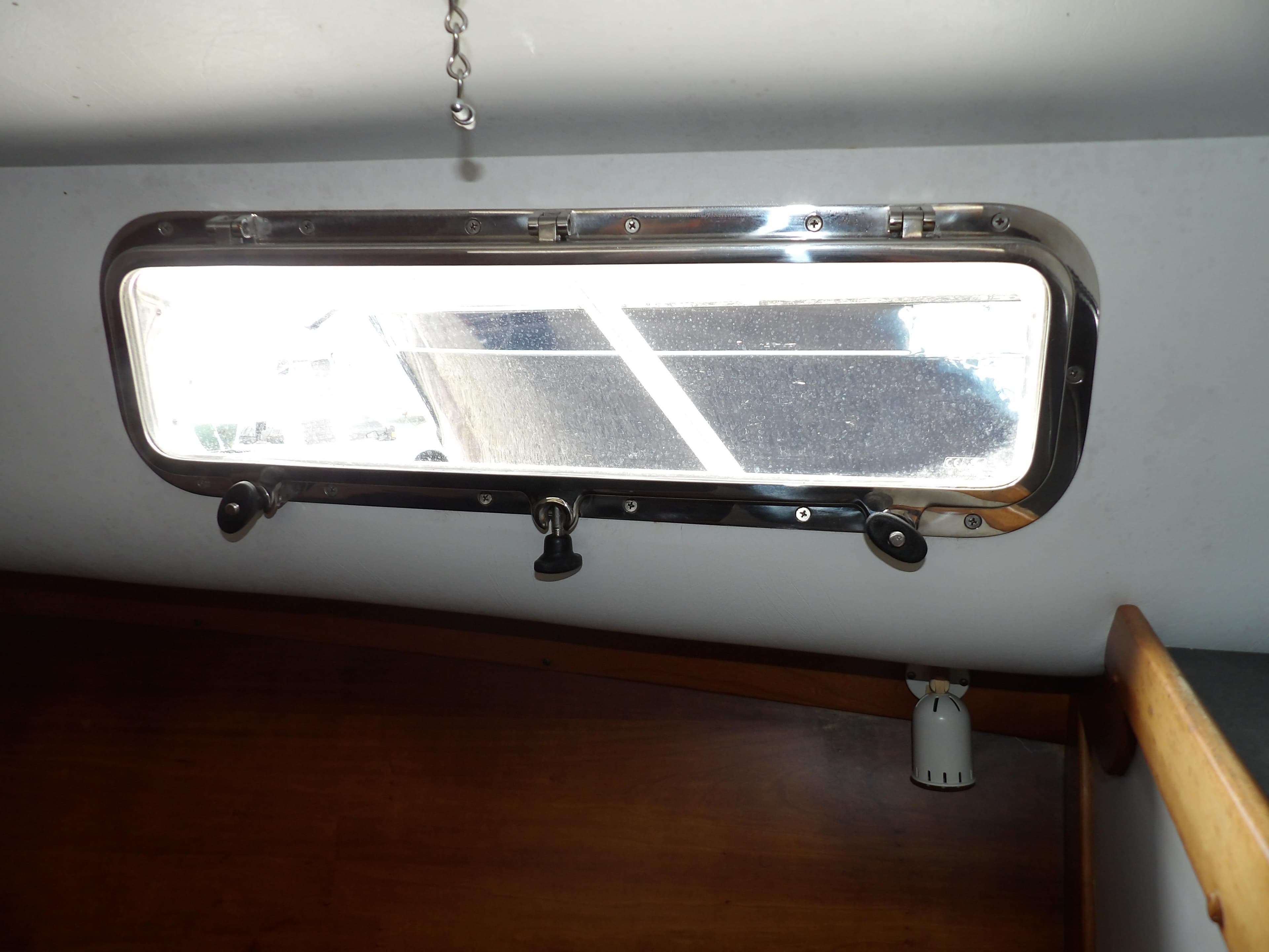 2002 Legacy Yachts 28 Express