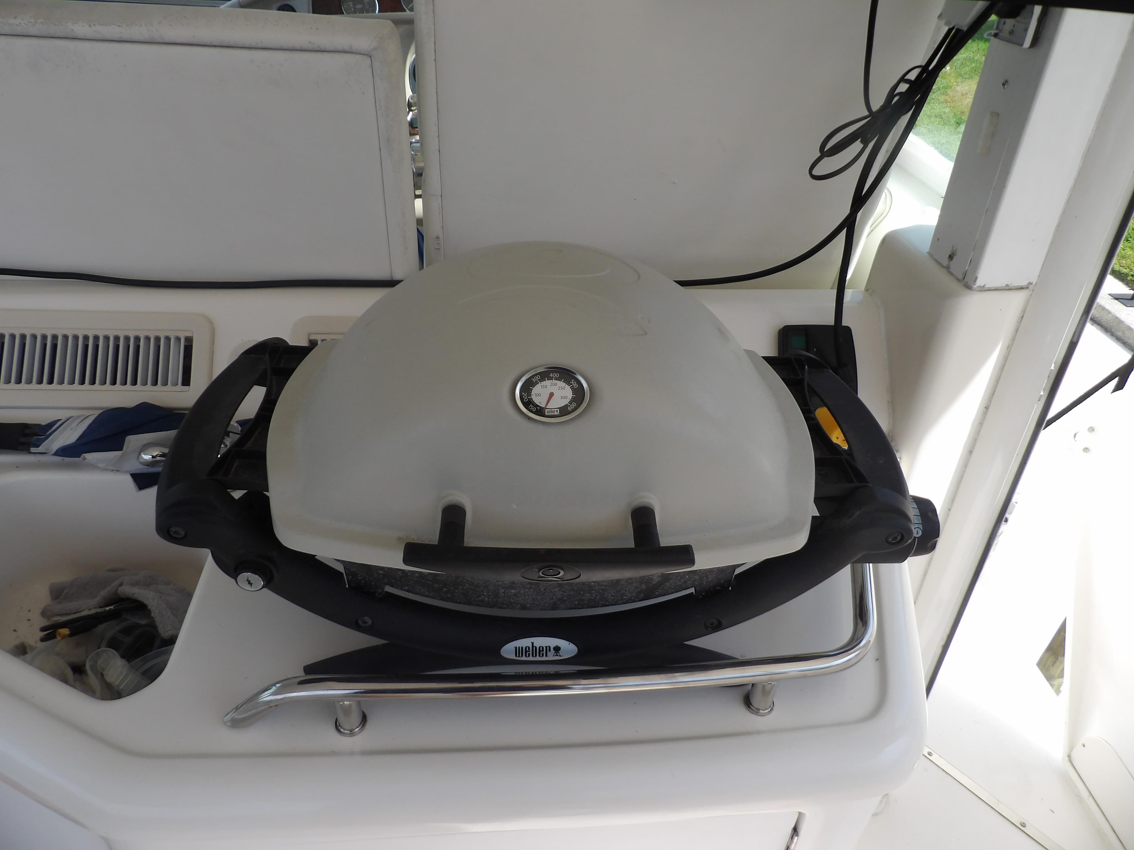 Weber grill on 2003 Sea Ray 390 Motor Yacht deck.