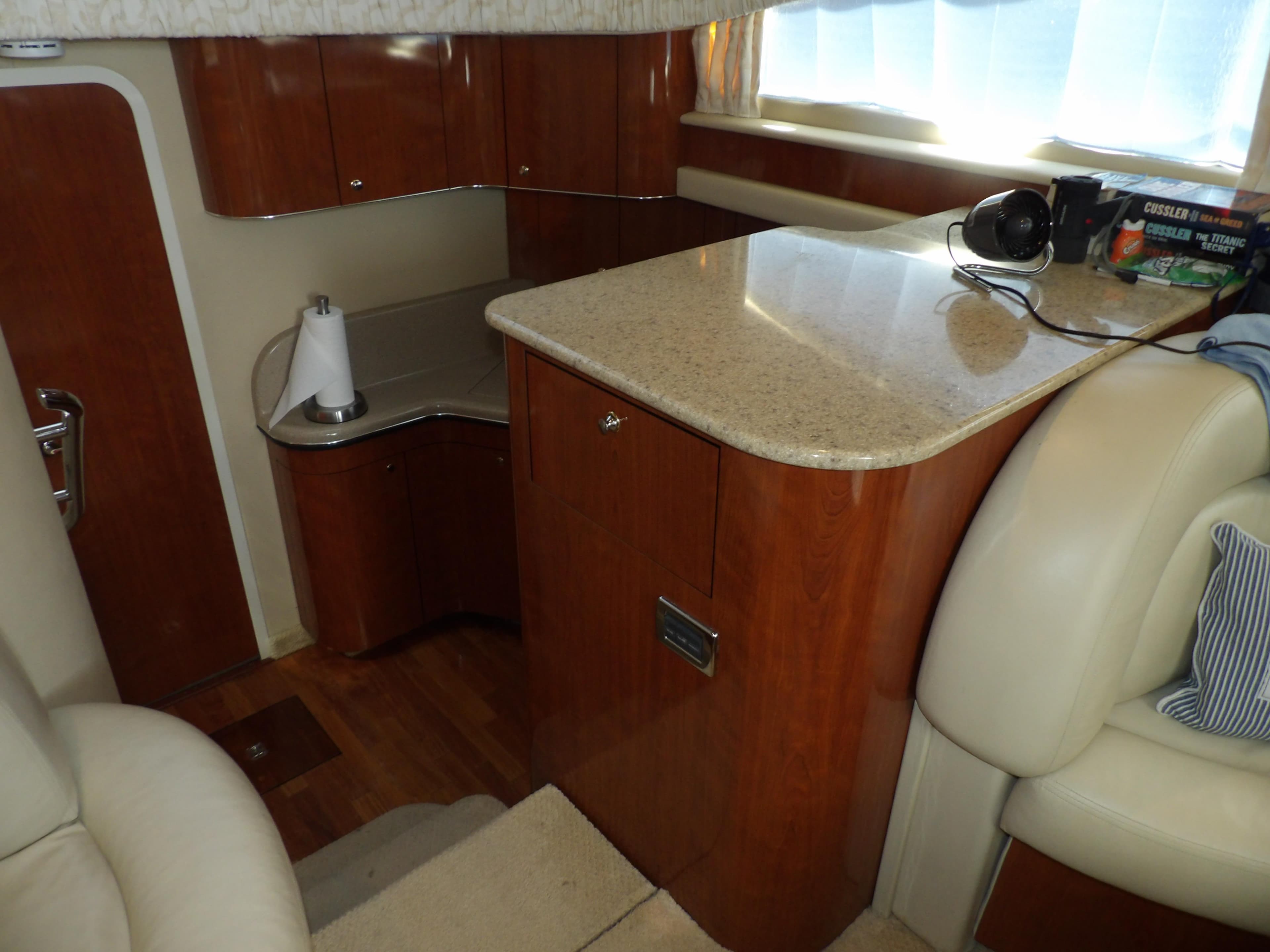 2003 Sea Ray 390 Motor Yacht