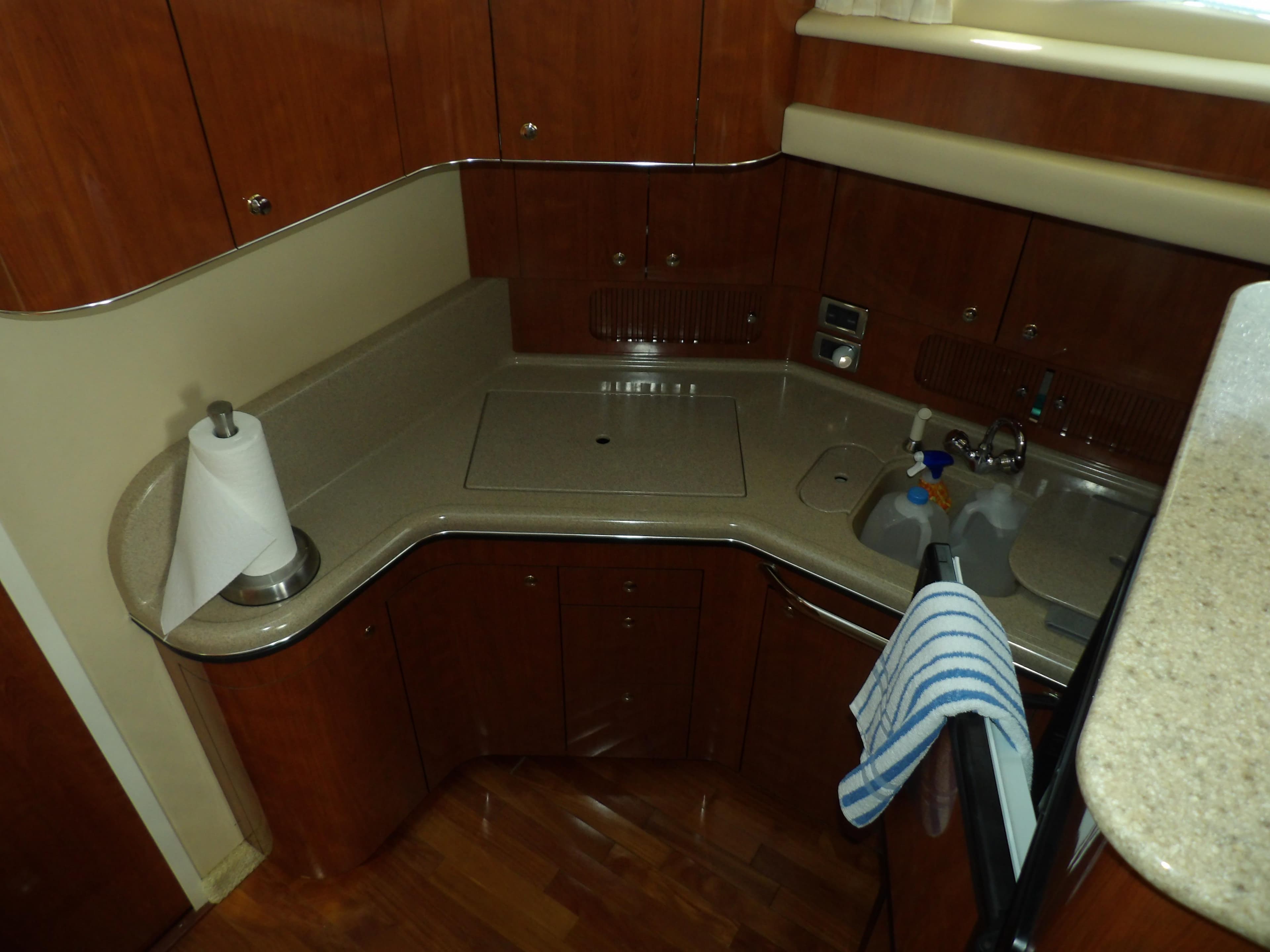 2003 Sea Ray 390 Motor Yacht