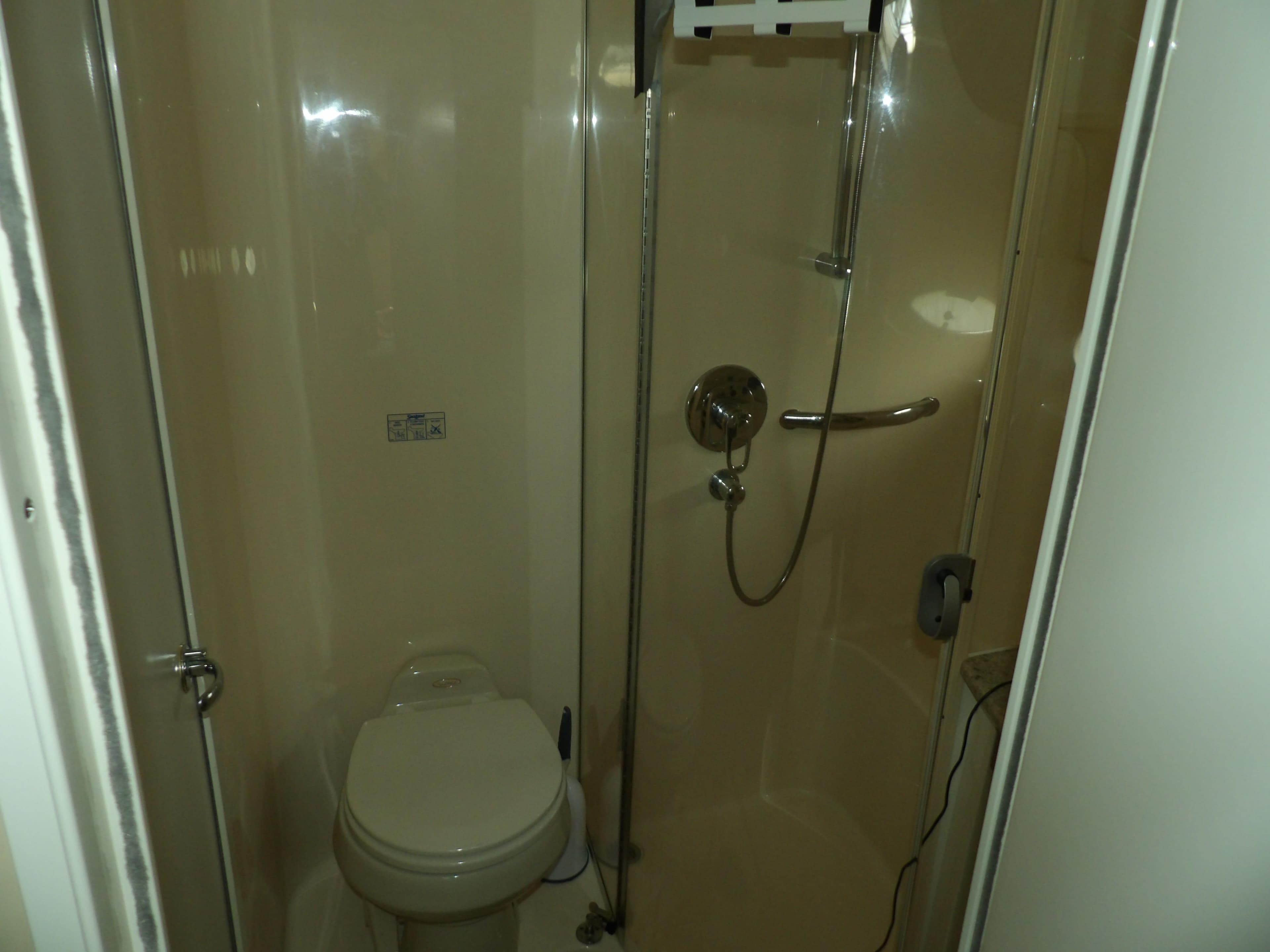 2003 Sea Ray 390 Motor Yacht