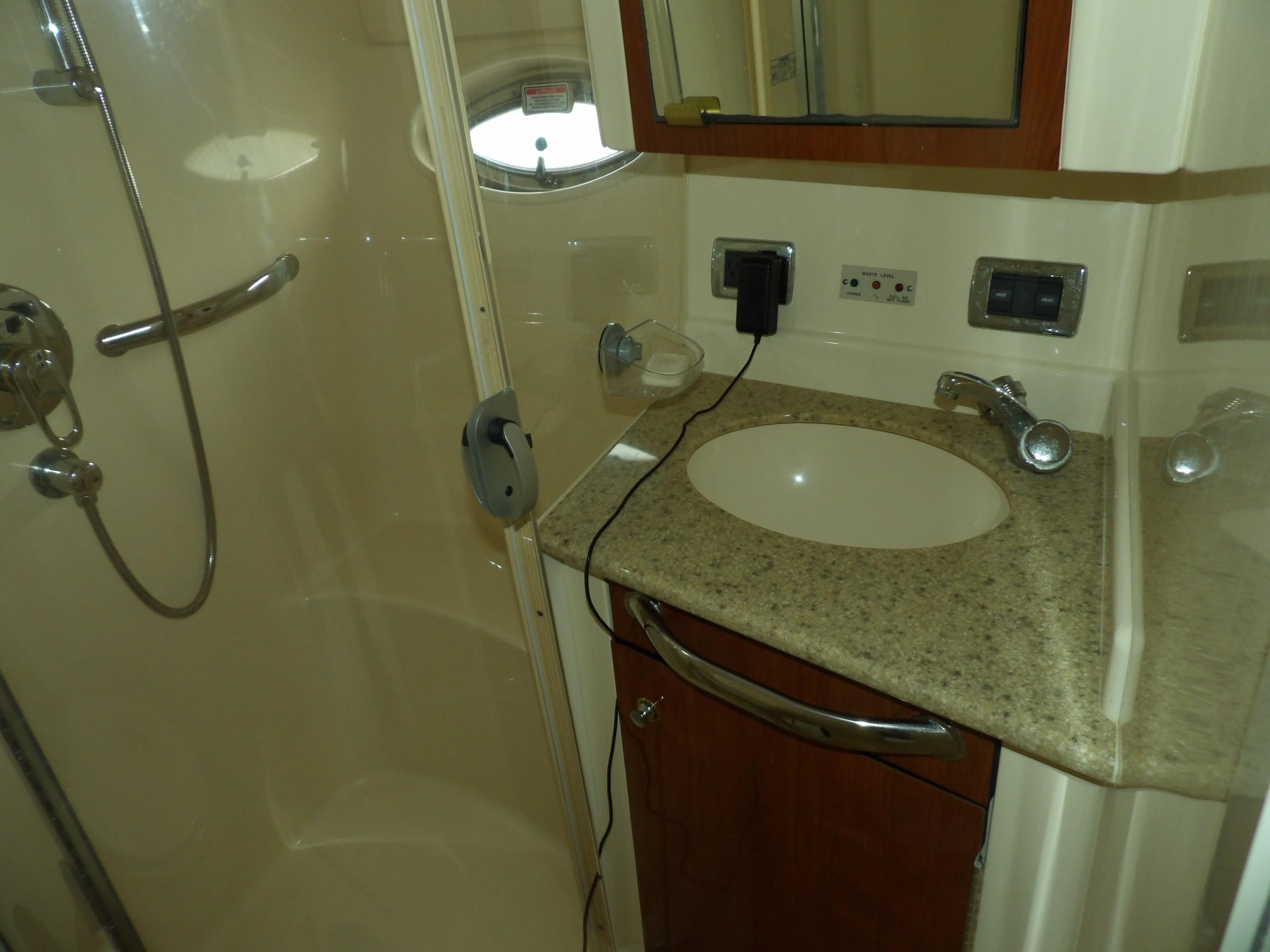 2003 Sea Ray 390 Motor Yacht