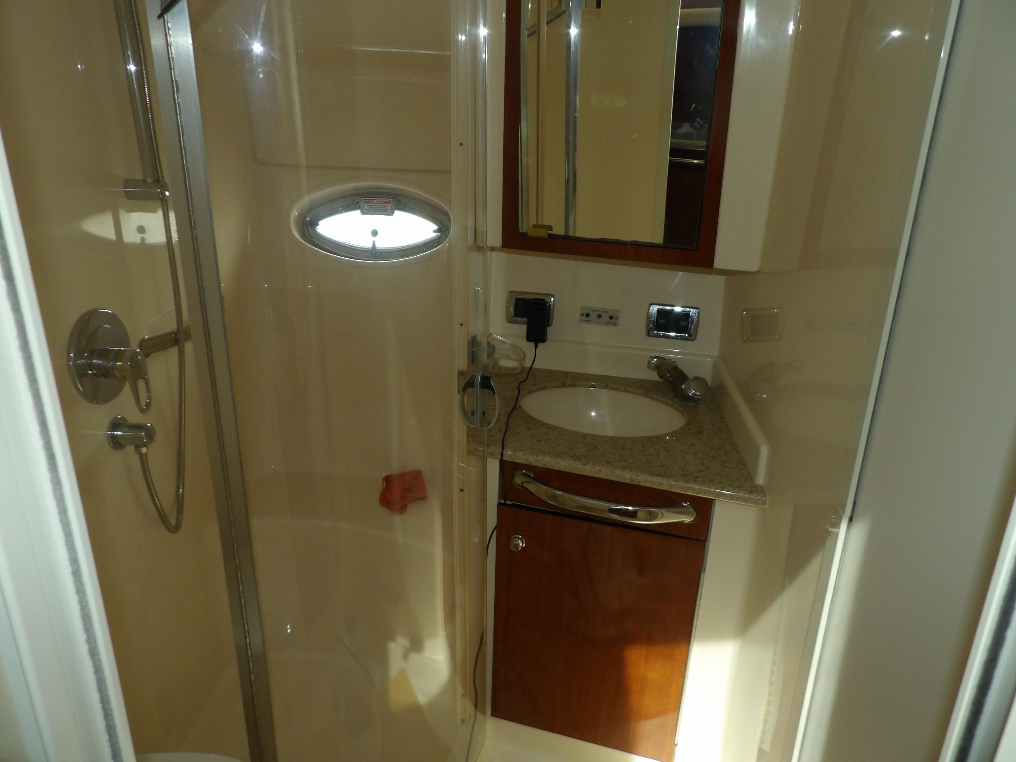 2003 Sea Ray 390 Motor Yacht