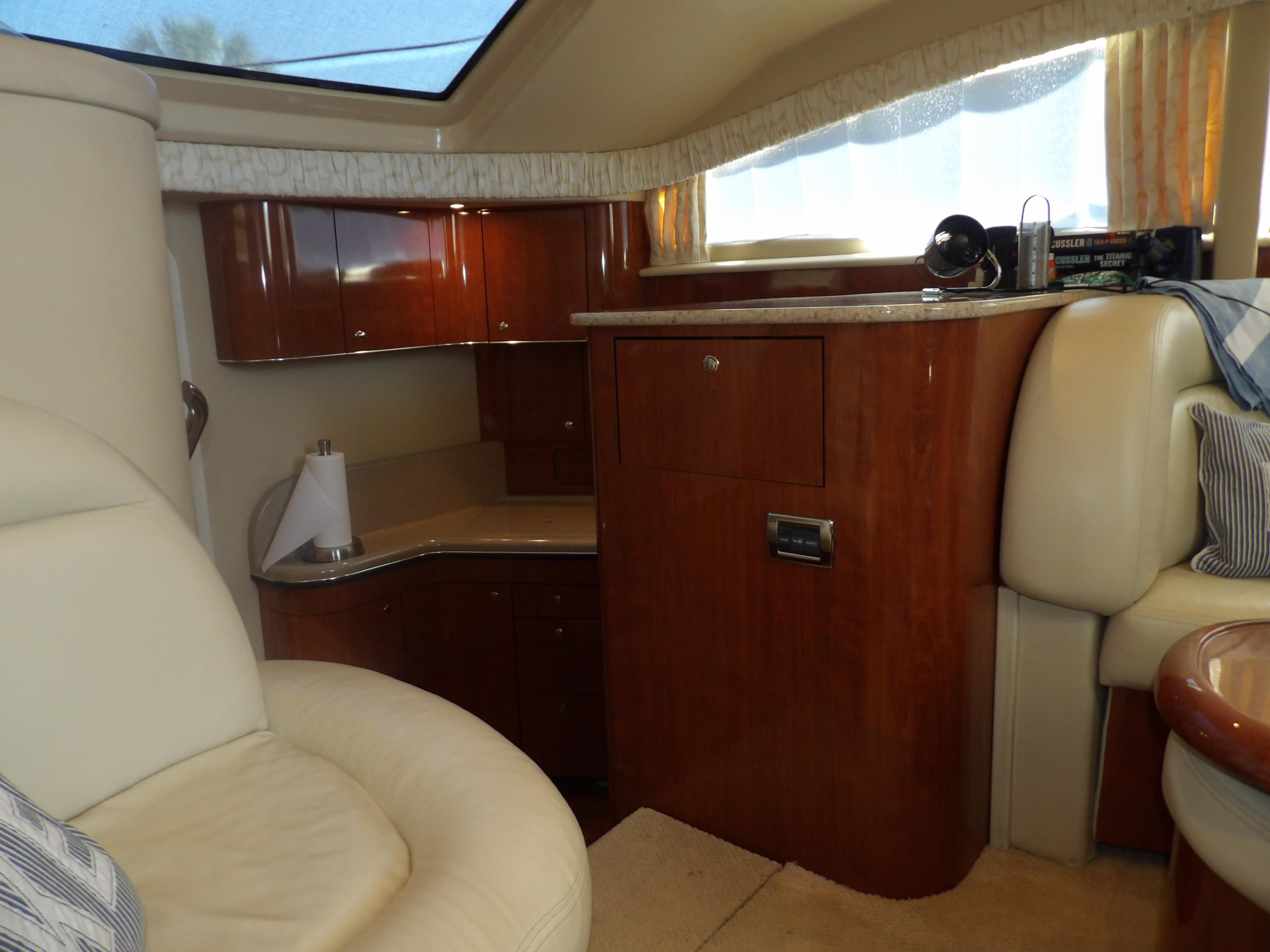 2003 Sea Ray 390 Motor Yacht