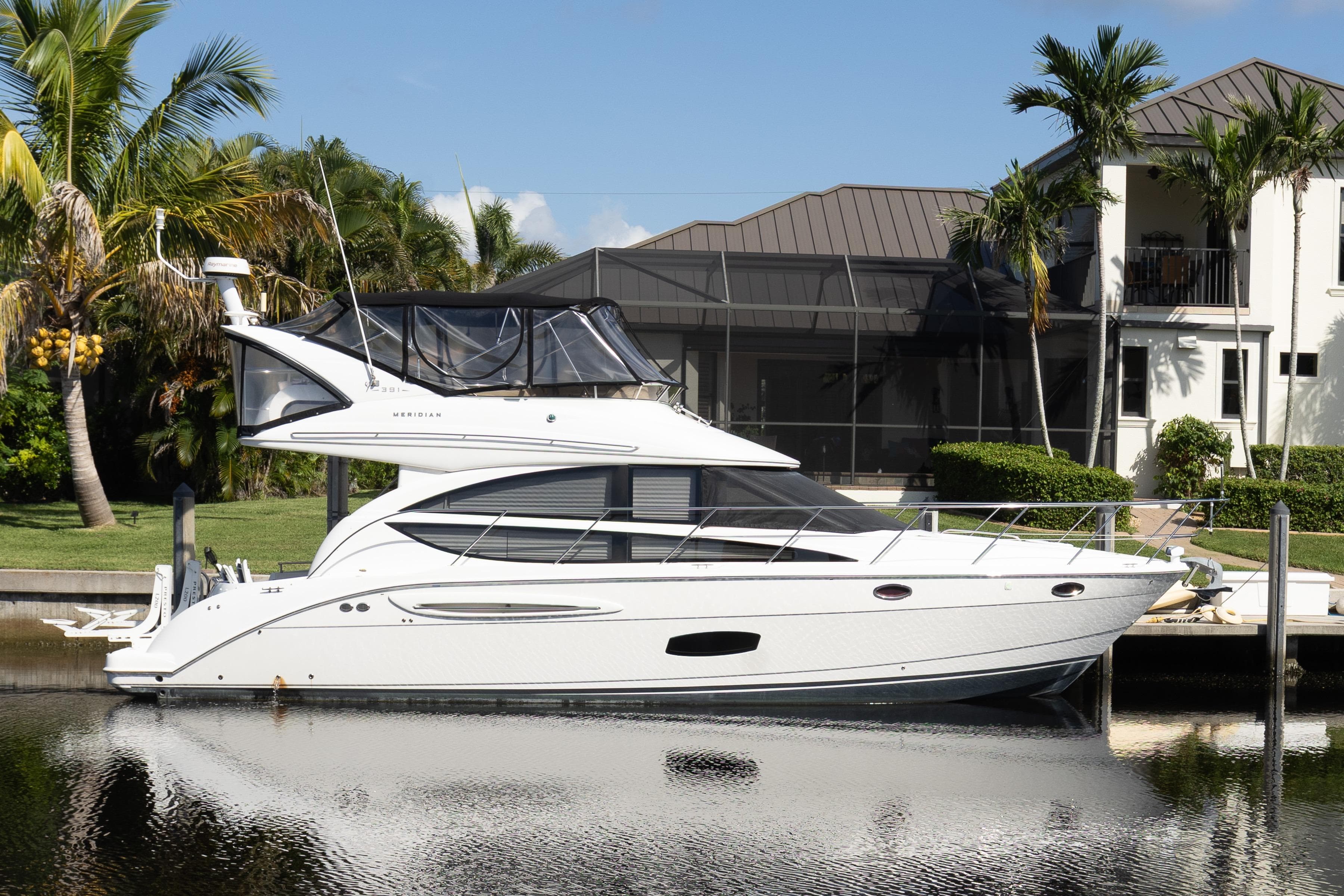 2009 Meridian 391 Sedan